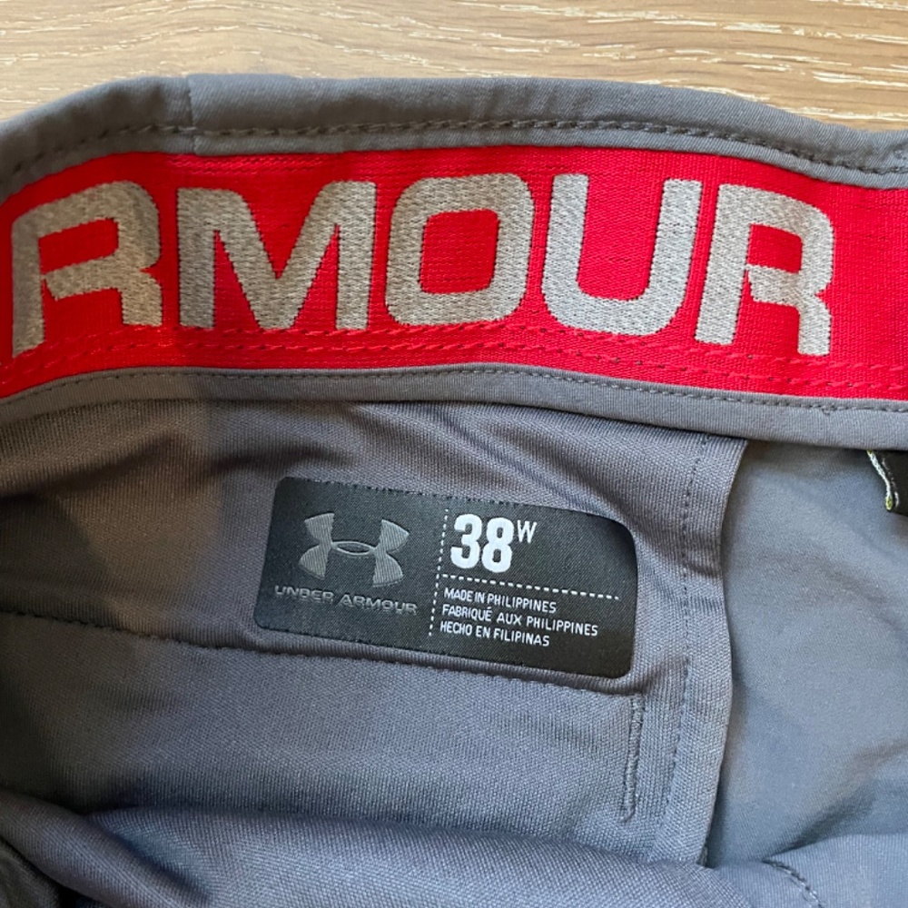 A bundle of 3 Men’s Under Armour, UA Drive Tapered shorts in great condition! - Picture 9 of 16